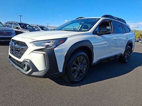 Certified 2023 Subaru Outback Onyx Edition image 3