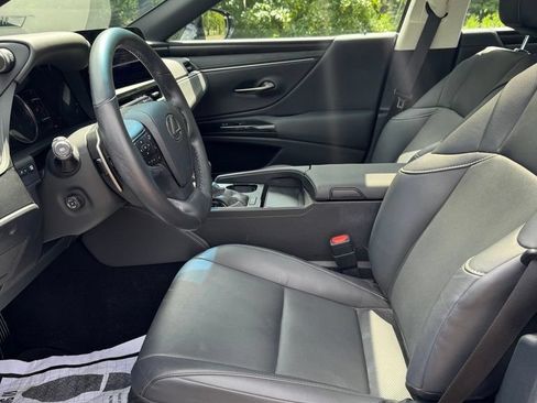 Used 2024 Lexus ES 350 w/ Premium Package FWD image 8