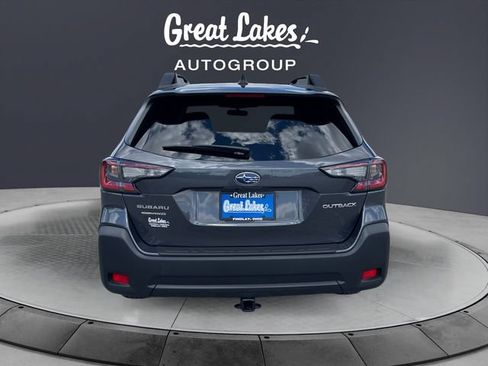 Used 2025 Subaru Outback Premium AWD/4WD image 4