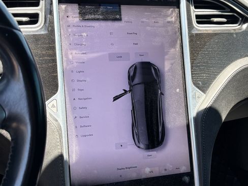 Used 2017 Tesla Model S 75 RWD image 26