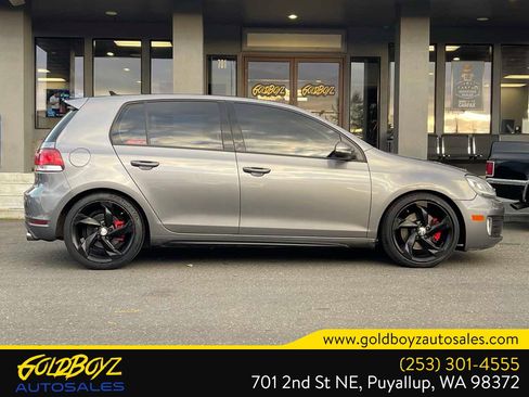 Used 2010 Volkswagen GTI 4-Door image 3