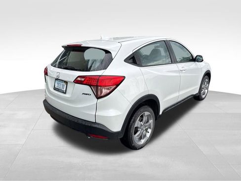 Used 2018 Honda HR-V LX image 4