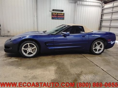 Used 2004 Chevrolet Corvette Convertible w/ Preferred Equipment Group RWD image 5