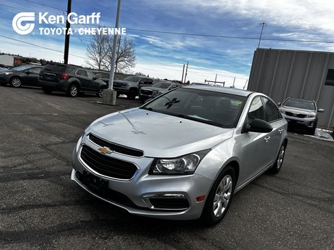Used 2016 Chevrolet Cruze LS image 1