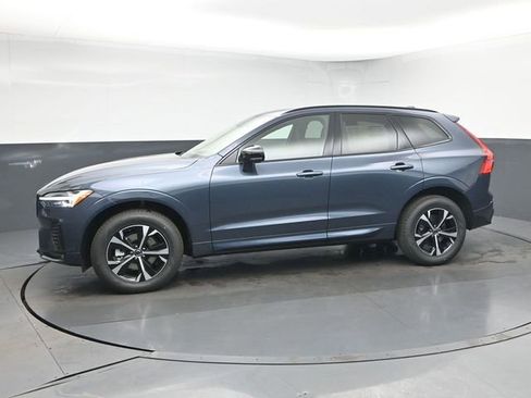 New 2026 Volvo XC60 B5 Core w/ Climate Package image 8