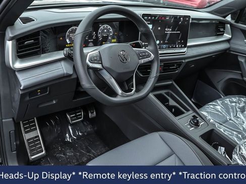 New 2026 Volkswagen Tiguan SE R-Line image 4