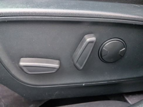 Used 2021 Ford Escape SE w/ Convenience Package image 18