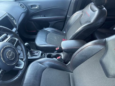 Certified 2019 Jeep Compass Trailhawk image 3