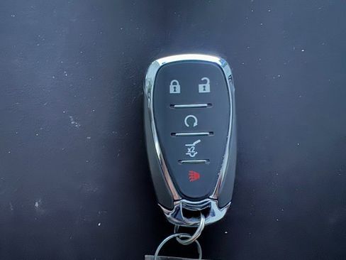 Used 2021 Chevrolet Traverse Premier image 43