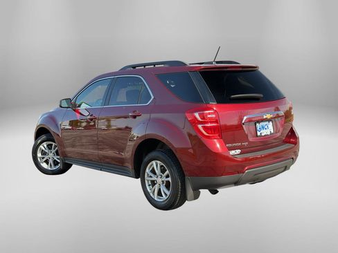Used 2017 Chevrolet Equinox LT w/ Convenience Package AWD/4WD image 2