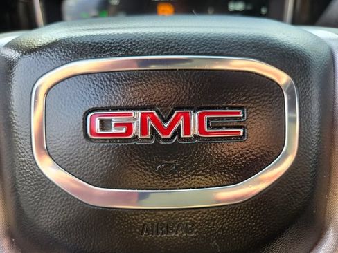 Used 2025 GMC Sierra 1500 SLT AWD/4WD image 33