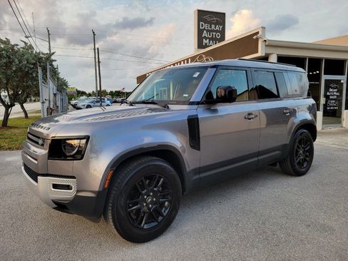 Used 2024 Land Rover Defender 110 S image 1