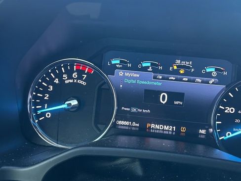 Used 2017 Ford F250 Lariat w/ Chrome Package image 41