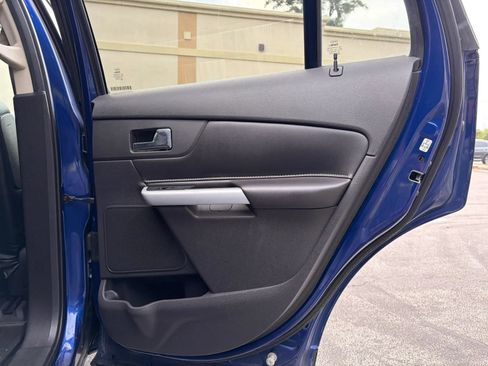 Used 2013 Ford Edge SE FWD image 16