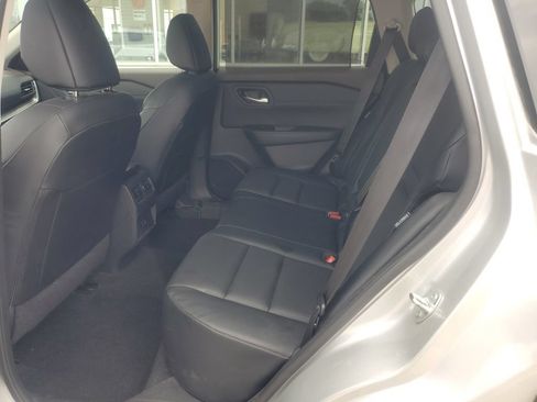 Used 2023 Nissan Rogue SV w/ SV Premium B Package AWD/4WD image 15