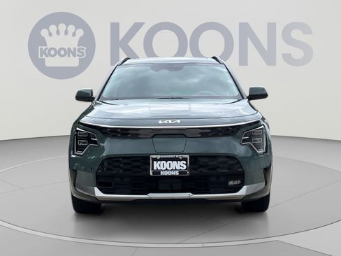 Used 2023 Kia Niro Wave w/ Wave Preserve Package FWD image 11