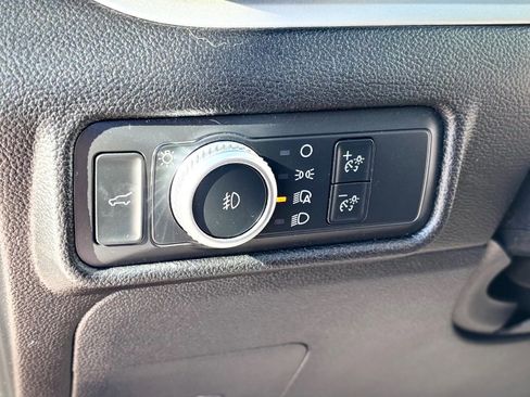 Certified 2021 Ford Explorer XLT w/ Equipment Group 202A image 35