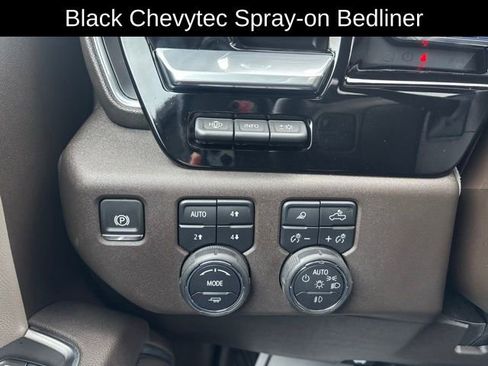 Certified 2025 Chevrolet Silverado 2500 LTZ w/ LTZ Premium Package image 17