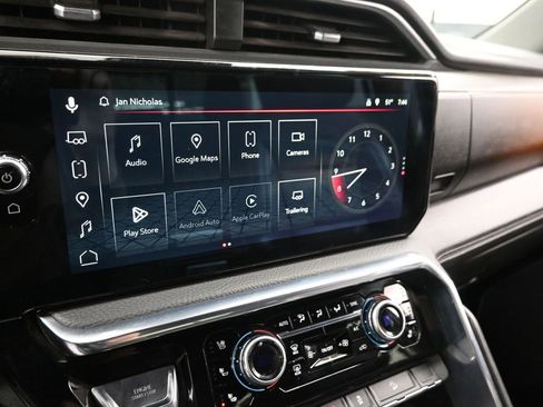 Used 2024 GMC Sierra 2500 Denali w/ Technology Package image 27