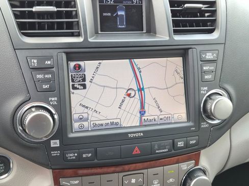 Used 2012 Toyota Highlander Limited w/ Tow Pkg FWD image 14