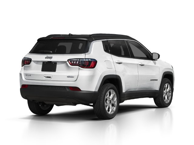 Used 2025 Jeep Compass Latitude w/ Altitude Special Edition AWD/4WD image 3