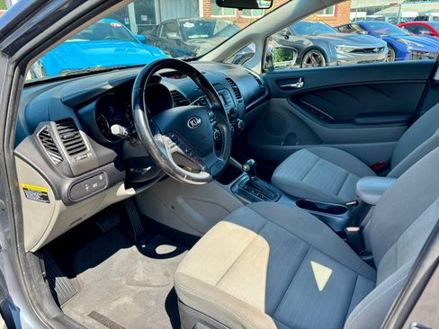 Used 2015 Kia Forte EX FWD image 16