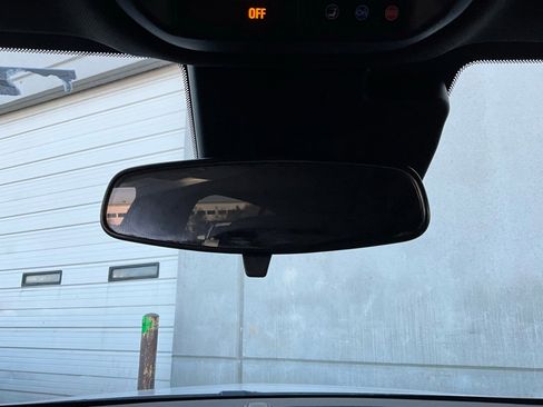 Used 2025 Buick Envista Preferred image 17