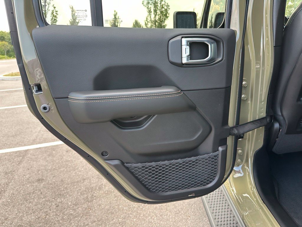 New 2026 Jeep Wrangler Unlimited Sahara AWD/4WD image 14