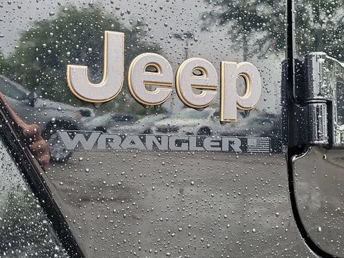 Used 2023 Jeep Wrangler Unlimited Rubicon 392 w/ Trailer Tow Package AWD/4WD image 8