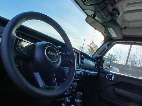 Certified 2023 Jeep Wrangler Unlimited image 24