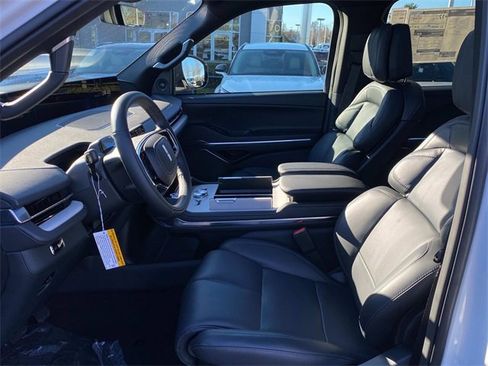 New 2025 Lincoln Navigator Reserve w/ Jet Appearance Package image 10