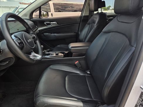 Used 2023 Kia Sportage EX FWD image 17