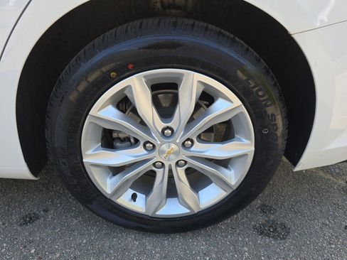 Used 2024 Chevrolet Malibu LT image 33