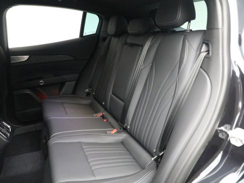 New 2025 Maserati Grecale GT image 19