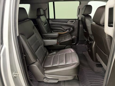 Used 2019 GMC Yukon XL Denali w/ Open Road Package image 17