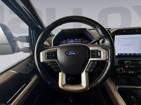 Used 2022 Ford F350 Lariat w/ Black Appearance Package image 13