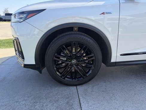 Used 2025 Acura MDX A-Spec image 4
