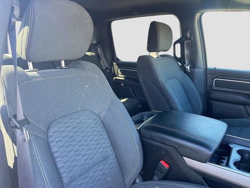 Used 2025 RAM 1500 Big Horn AWD/4WD image 28
