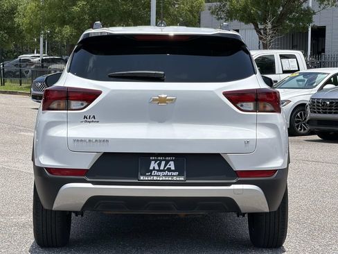 Used 2023 Chevrolet TrailBlazer LT FWD image 5
