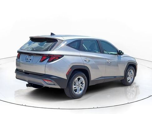 Used 2025 Hyundai Tucson SE FWD image 5