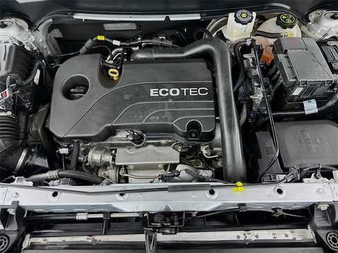 Used 2021 Chevrolet Equinox LT image 31