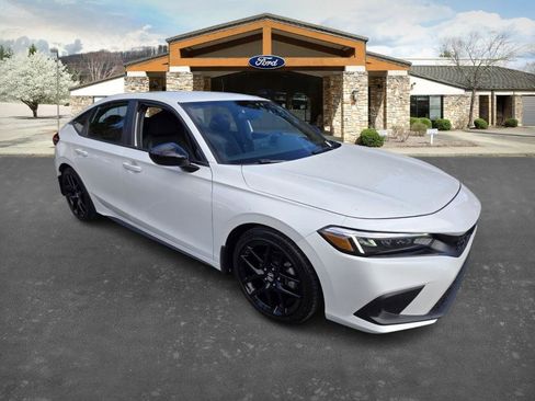 Used 2024 Honda Civic Sport image 3