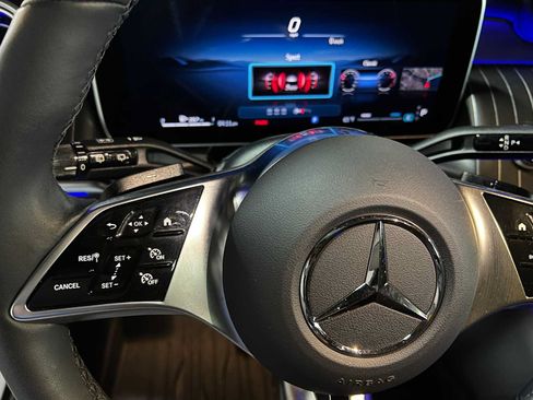 Certified 2026 Mercedes-Benz GLC 300 4MATIC image 29