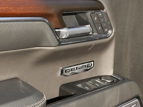 New 2026 GMC Sierra 1500 Denali w/ Denali Reserve Package image 23