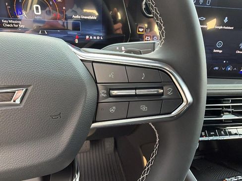 New 2027 Chevrolet Traverse LT w/ Midnight/Sport Edition FWD image 30