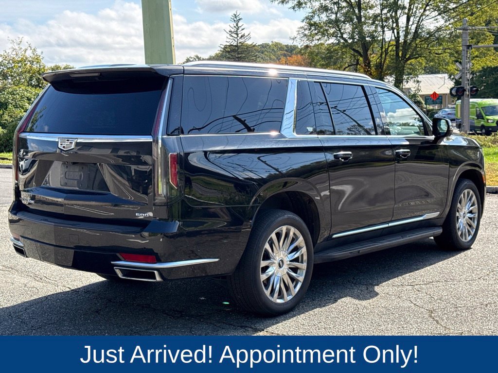 Used 2022 Cadillac Escalade ESV Premium Luxury AWD/4WD image 7