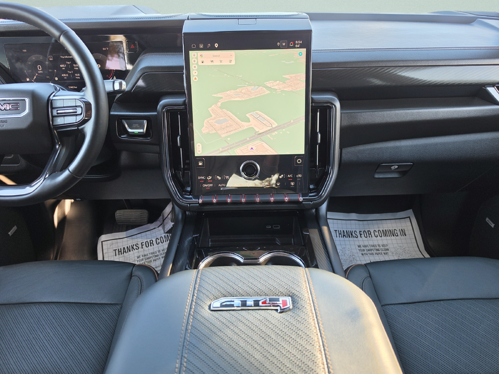 Used 2025 GMC Yukon AT4 w/ AT4 Premium Package AWD/4WD image 18