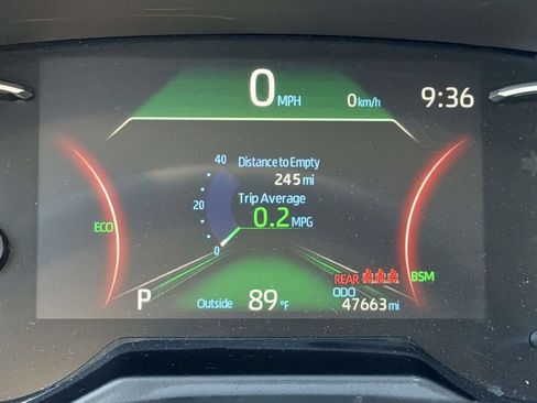 Used 2025 Toyota RAV4 XLE FWD image 25