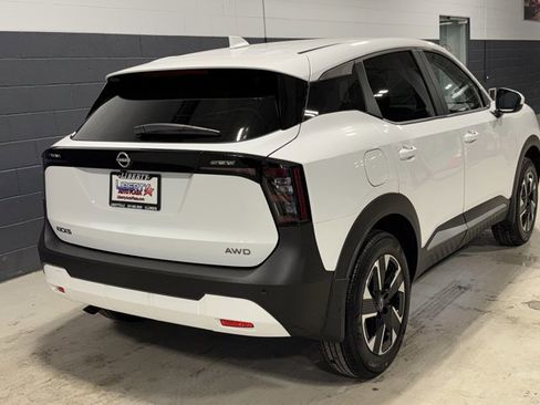 New 2025 Nissan Kicks SV w/ Illumination Package image 13