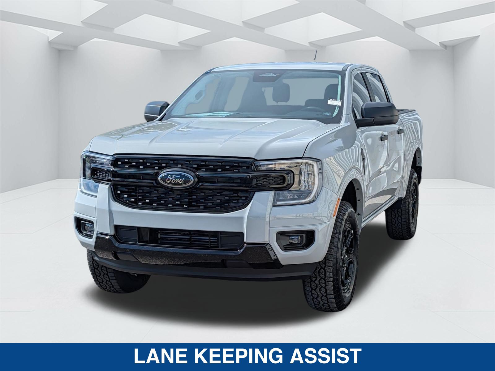 New 2026 Ford Ranger XLT w/ Black Appearance Package RWD image 9